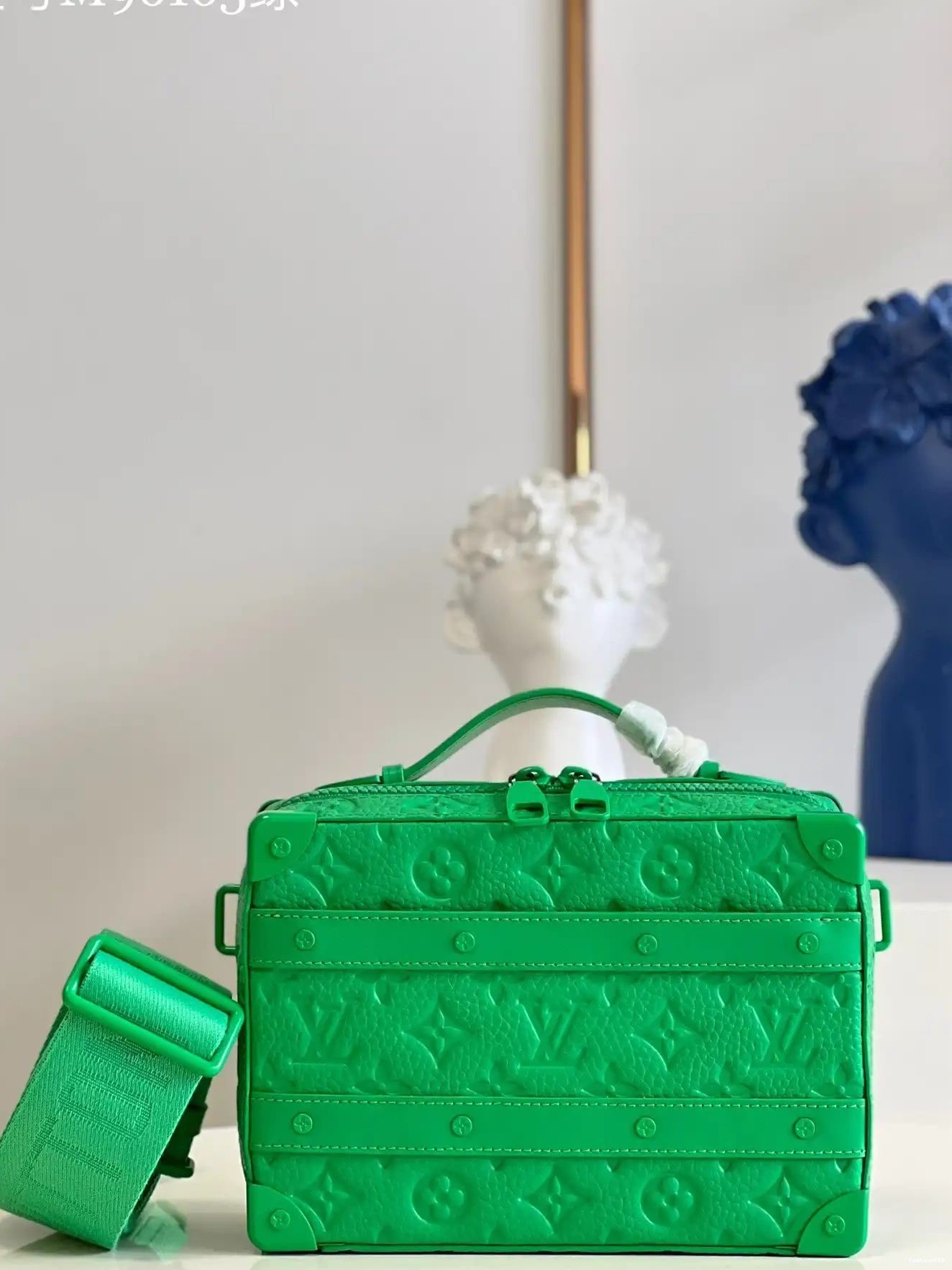 SOFT TRUNK LOUIS HANDLE VUITTON 0501